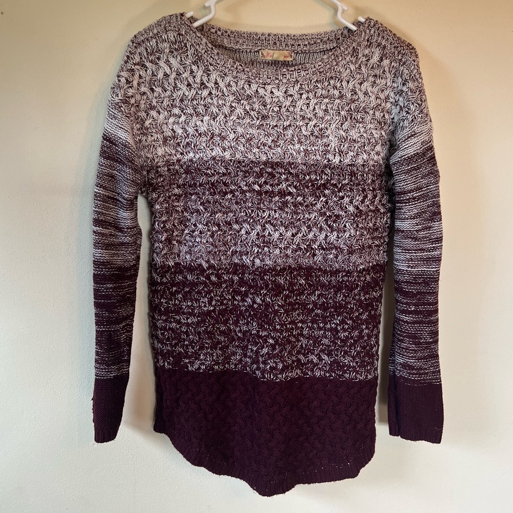 Women’s Ombré Burgundy Crew Neck Long Sleeve Sweater Size L Large